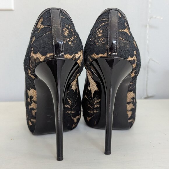 Alexander McQueen Lacy Pumps - Picture 6 of 11